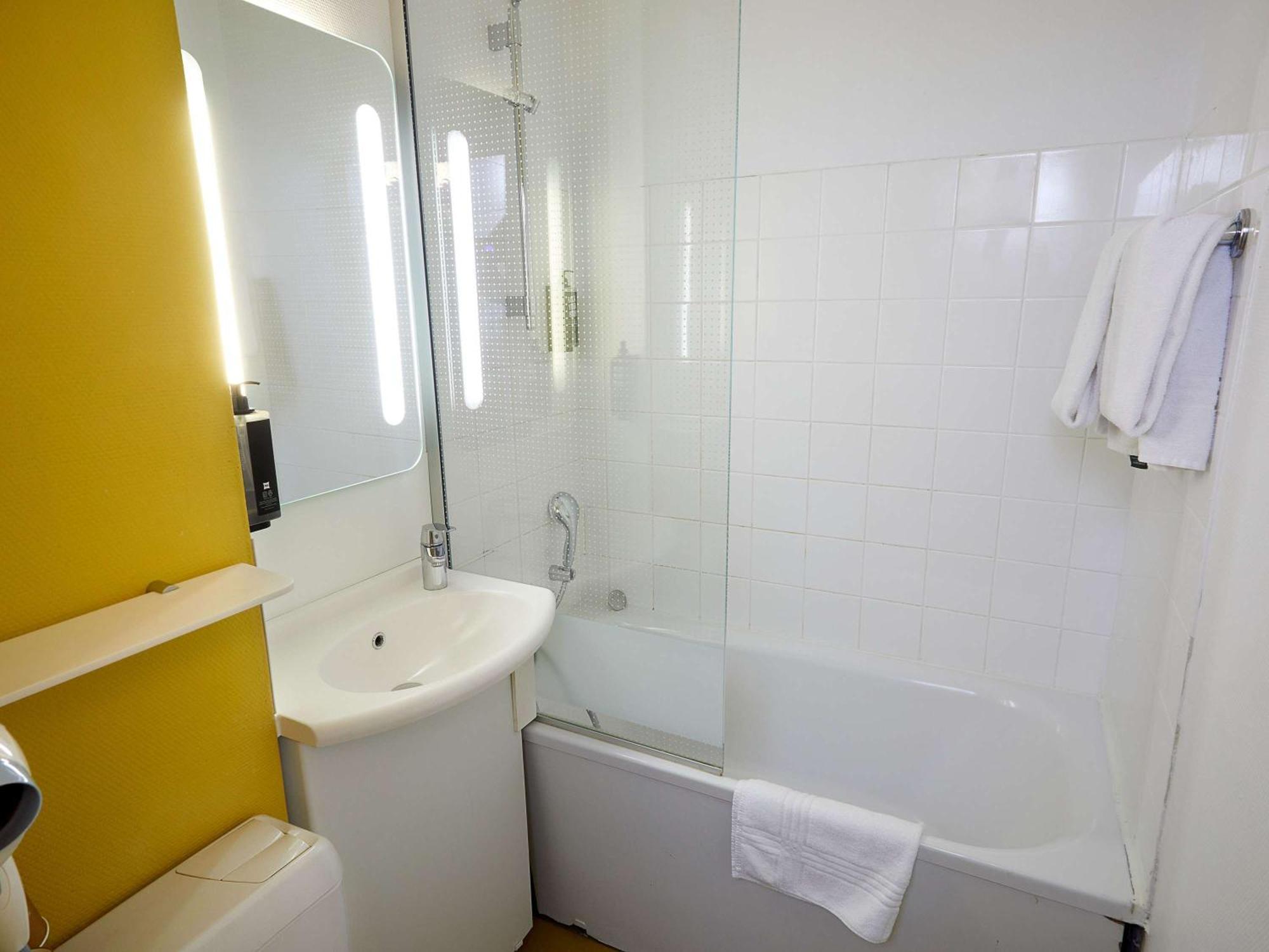 Hotel Ibis Auxerre Sud Venoy Esterno foto