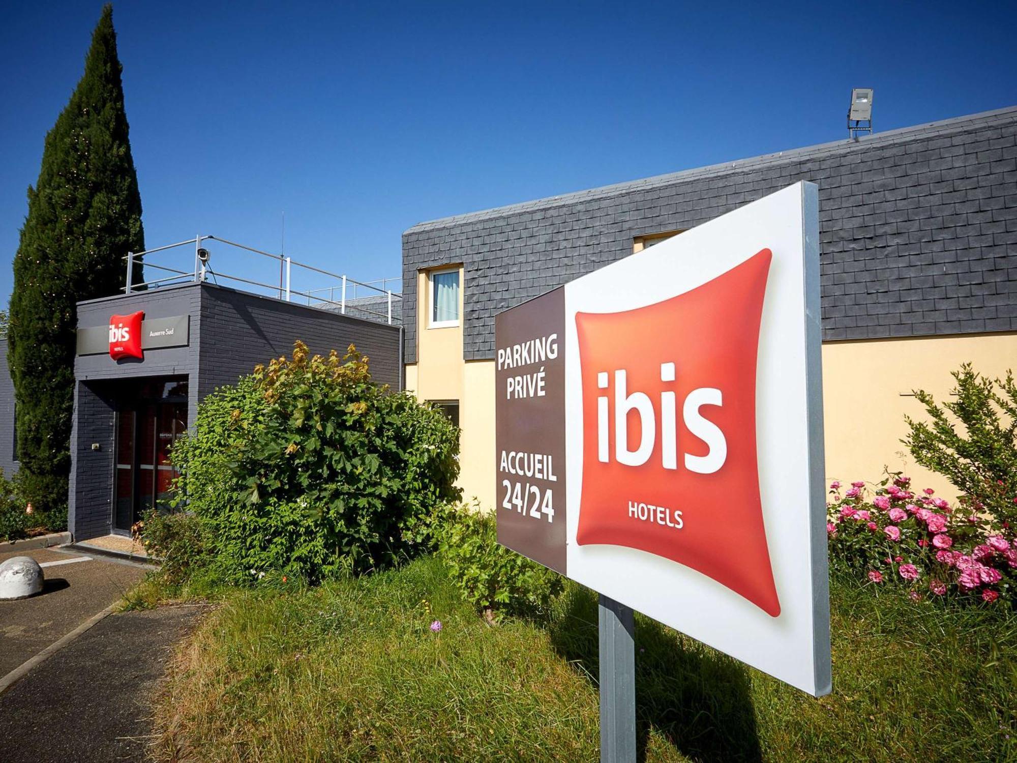 Hotel Ibis Auxerre Sud Venoy Esterno foto