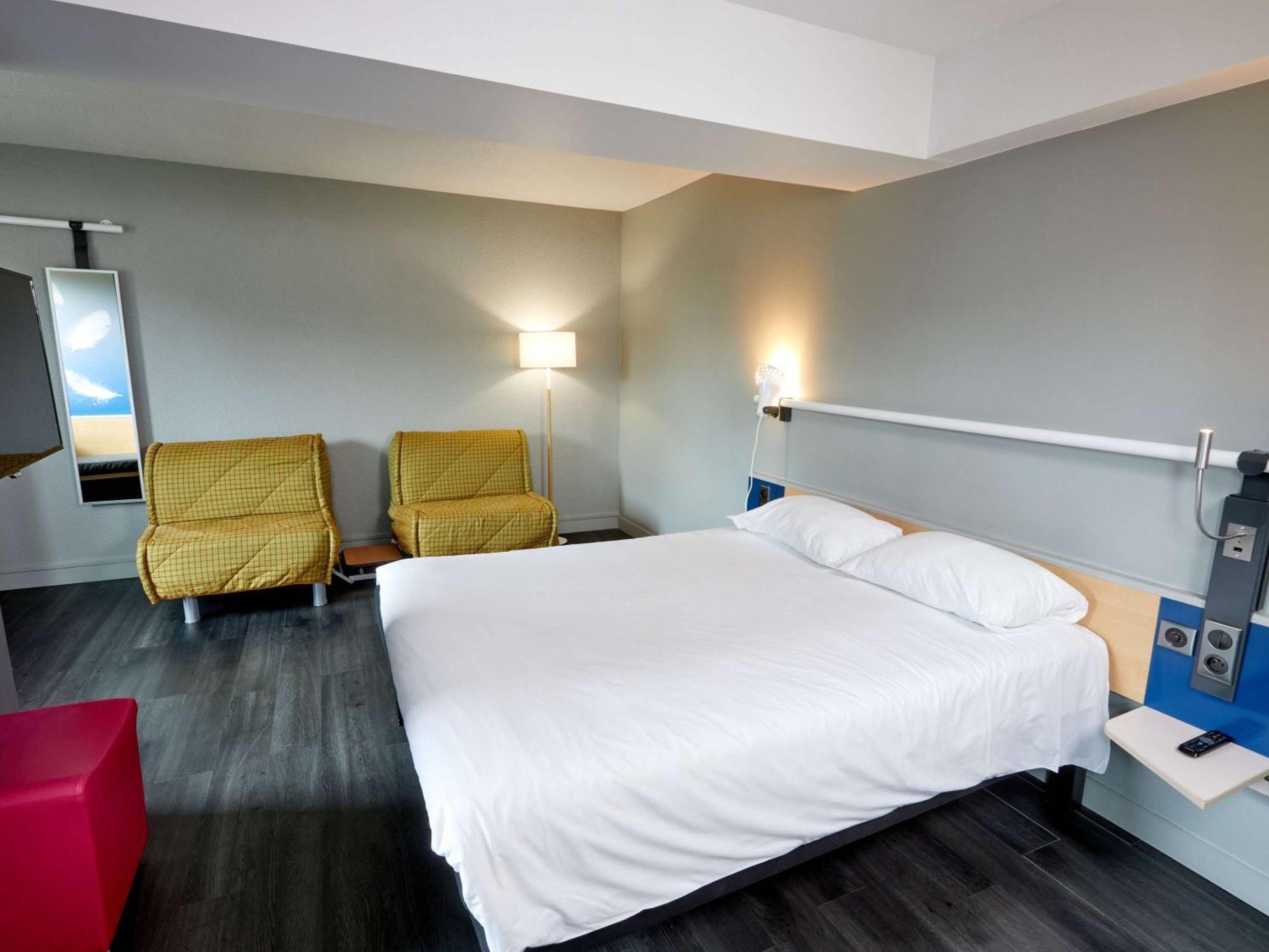 Hotel Ibis Auxerre Sud Venoy Esterno foto