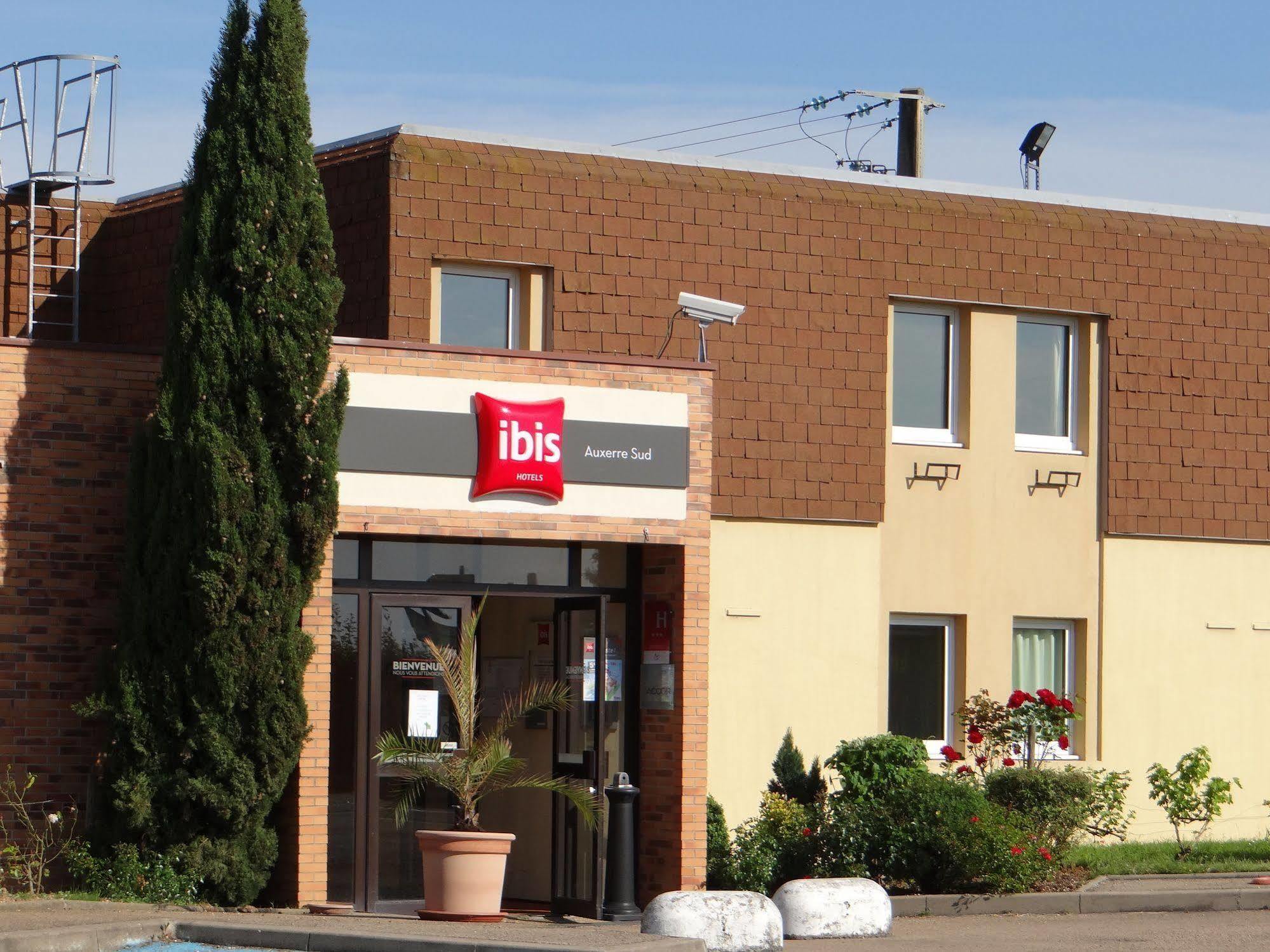Hotel Ibis Auxerre Sud Venoy Esterno foto