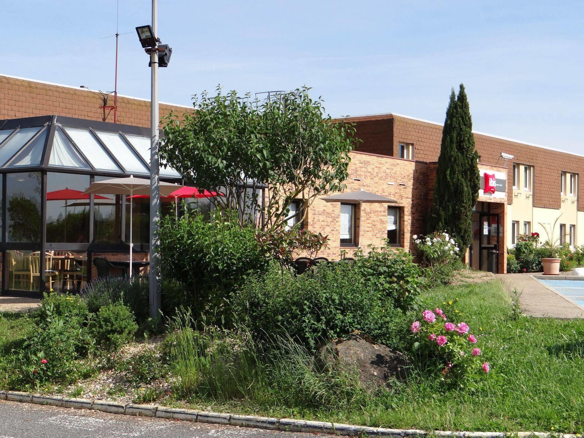 Hotel Ibis Auxerre Sud Venoy Esterno foto