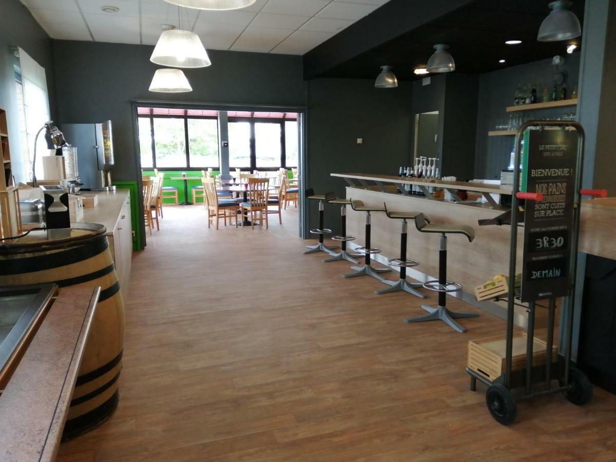 Hotel Ibis Auxerre Sud Venoy Esterno foto